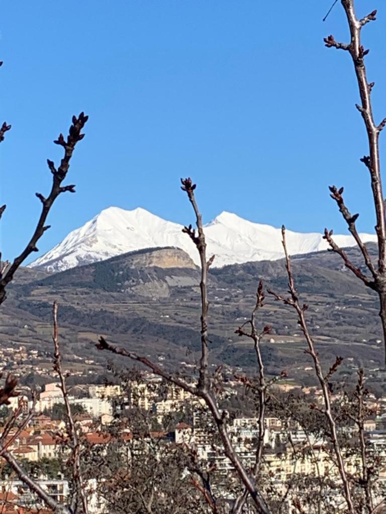 T4 Vue Imprenable Montagnes Et Ville Gap Exteriör bild